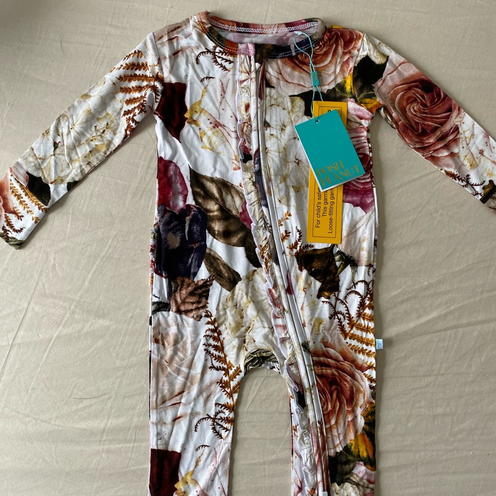 NWT posh peanut black rose ruffle footie